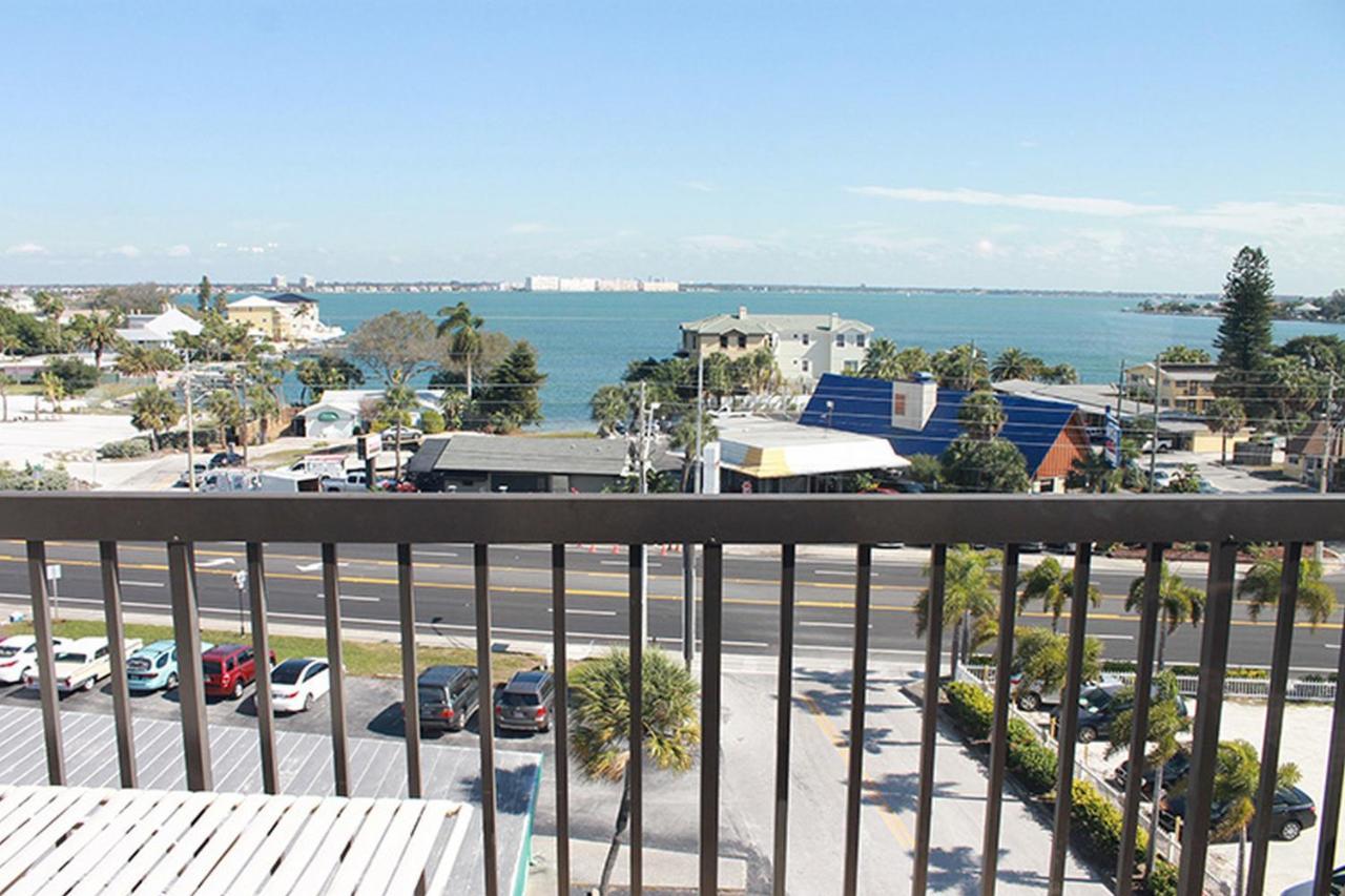 Gulf Gate Resort By Travel Resort Services St. Pete Beach Exterior foto