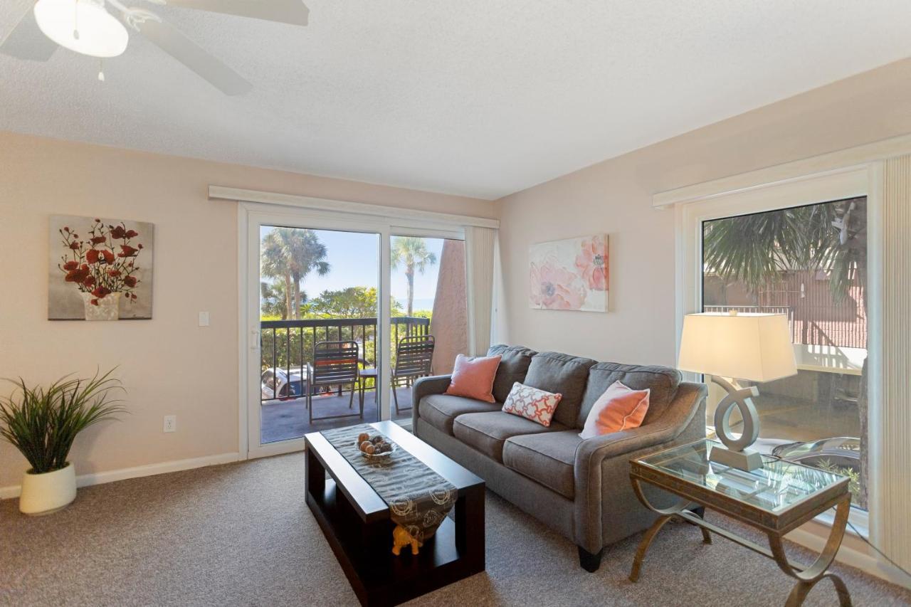 Gulf Gate Resort By Travel Resort Services St. Pete Beach Exterior foto